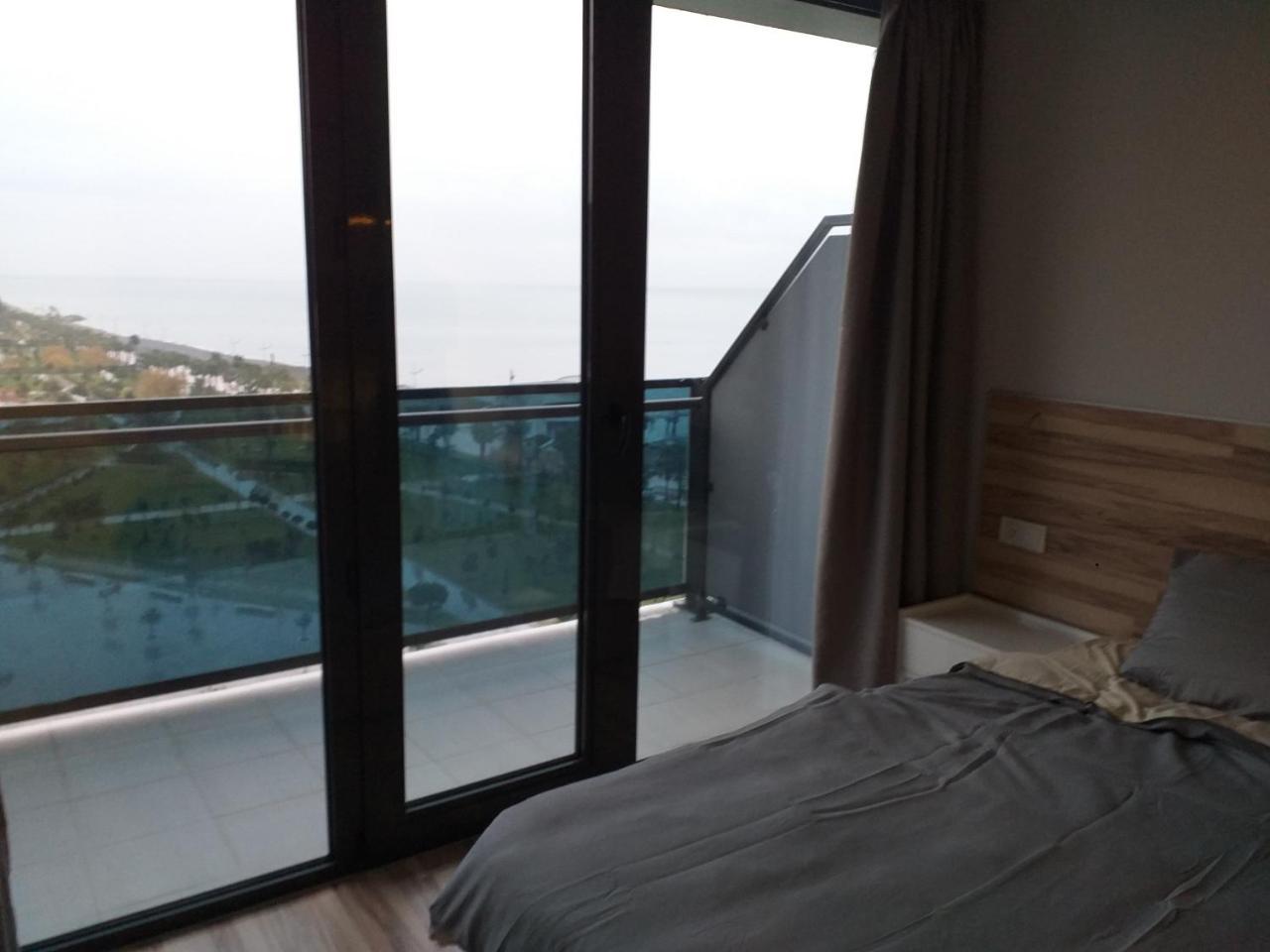 Batumi Beach Tower Eksteriør bilde