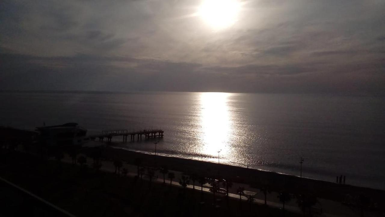 Batumi Beach Tower Eksteriør bilde
